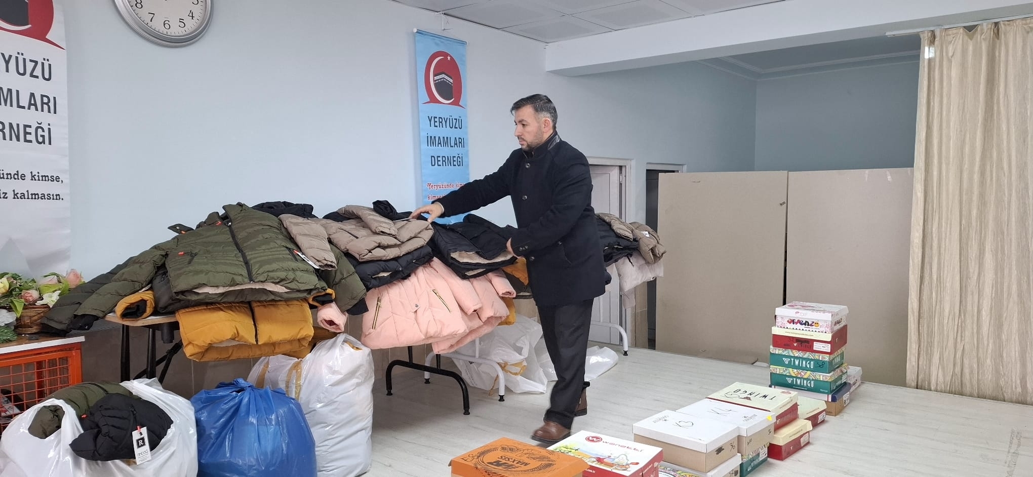 Yetim Kardeşlerimize Sıcak Bir Dokunuş